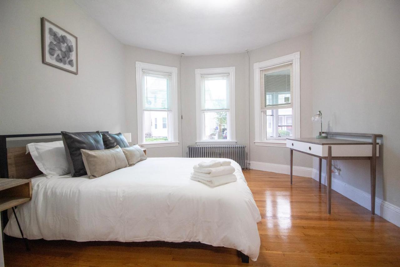 2 Bedroom Condo Close To Boston And Cambridge With Free Parkings Exterior foto